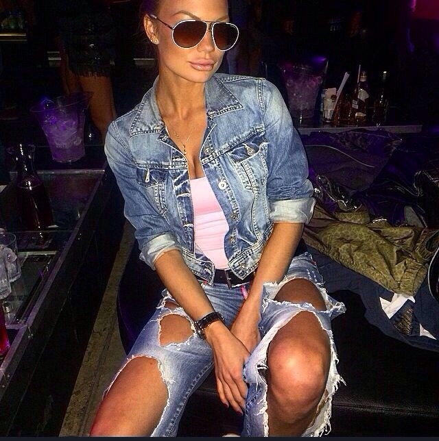 💋Мои услуги включают глубокий массаж, страстные эротические игры и все, что подарит нам обоим незабываемые моменты удовольствия. Живу в самом сердце Москвы, возможно, встреча произойдет у меня. Обещаю, что ты не пожалеешь о своем выборе, ведь мне доверились уже многие довольные клиенты. 🔥Перед будущей встречей можешь ознакомиться с моими фотографиями и положительными отзывами на сайте. Когда-то встретившись со мной, ты захочешь вернуться в мир нашего пылкого секрета. Жду тебя, мой красавчик! 😘 Лидия